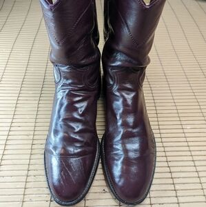 Justin Boots women's size 5.5B burgundy leather Western Roper boots.